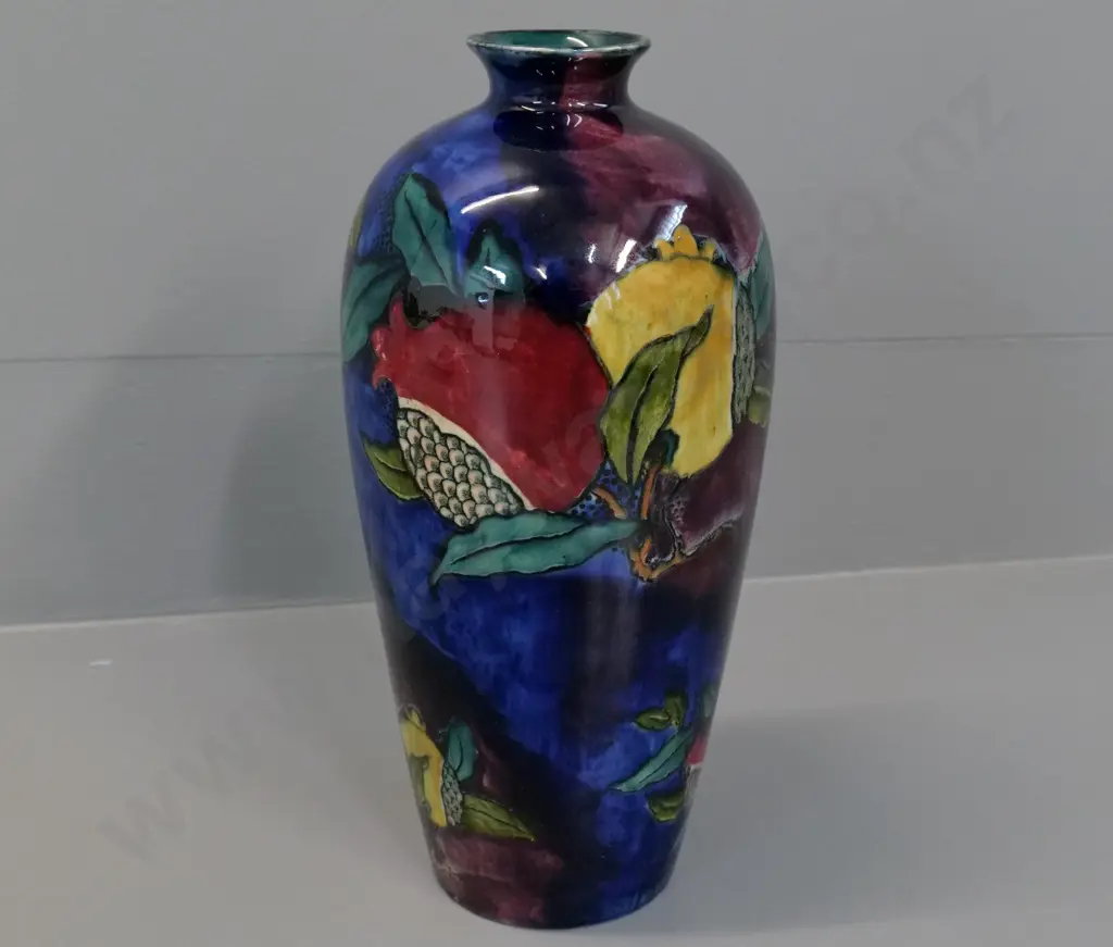 Hancock & Son Rubens Ware pomegranate vase H-240 Image 1++