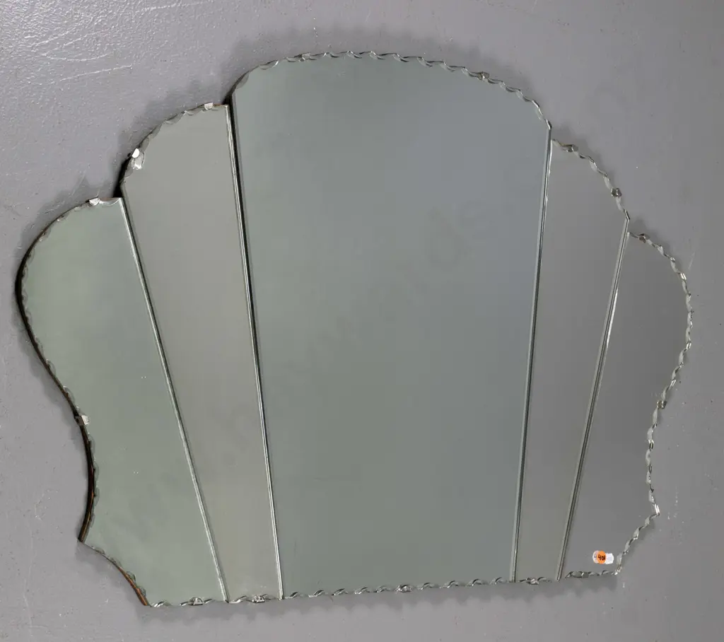 deco 5 section scalloped edged wall mirror, slight damage. H-560 W-830 Image 1++