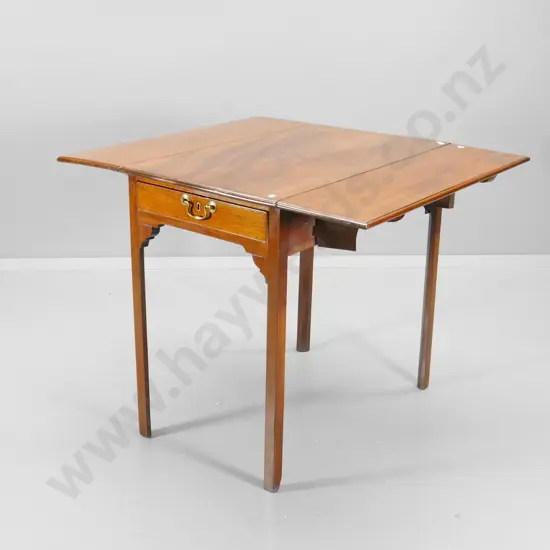 vintage mahogany drop-side supper table, 1 drawer with brass handle & escutcheon, no key H710 W790 L900 open