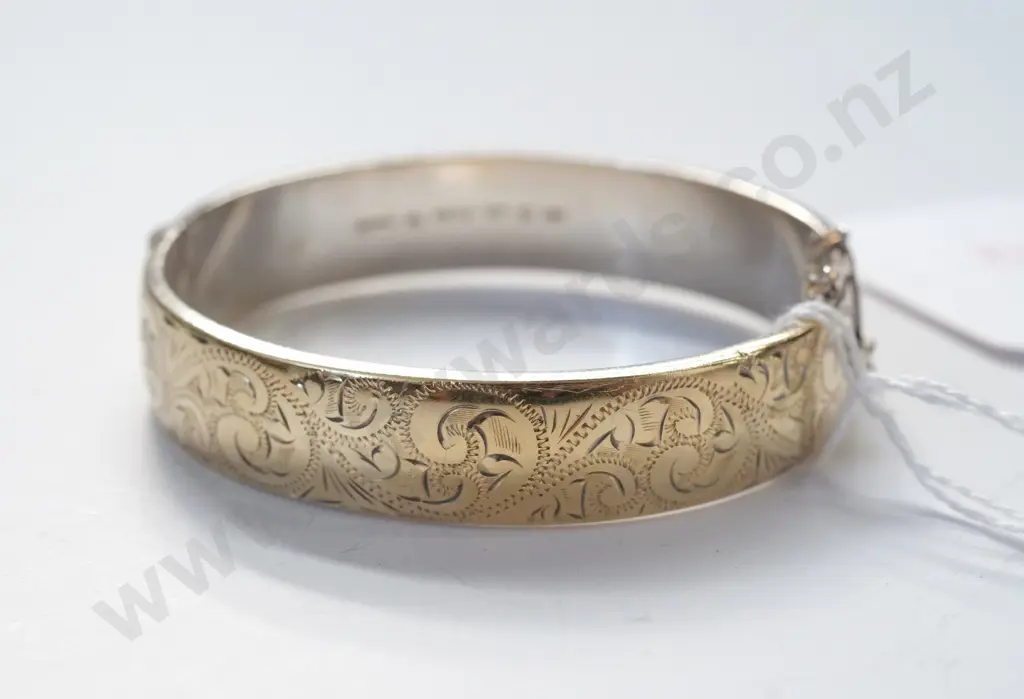 bangle with safety chain stamped 9ct sil sil Image 1++