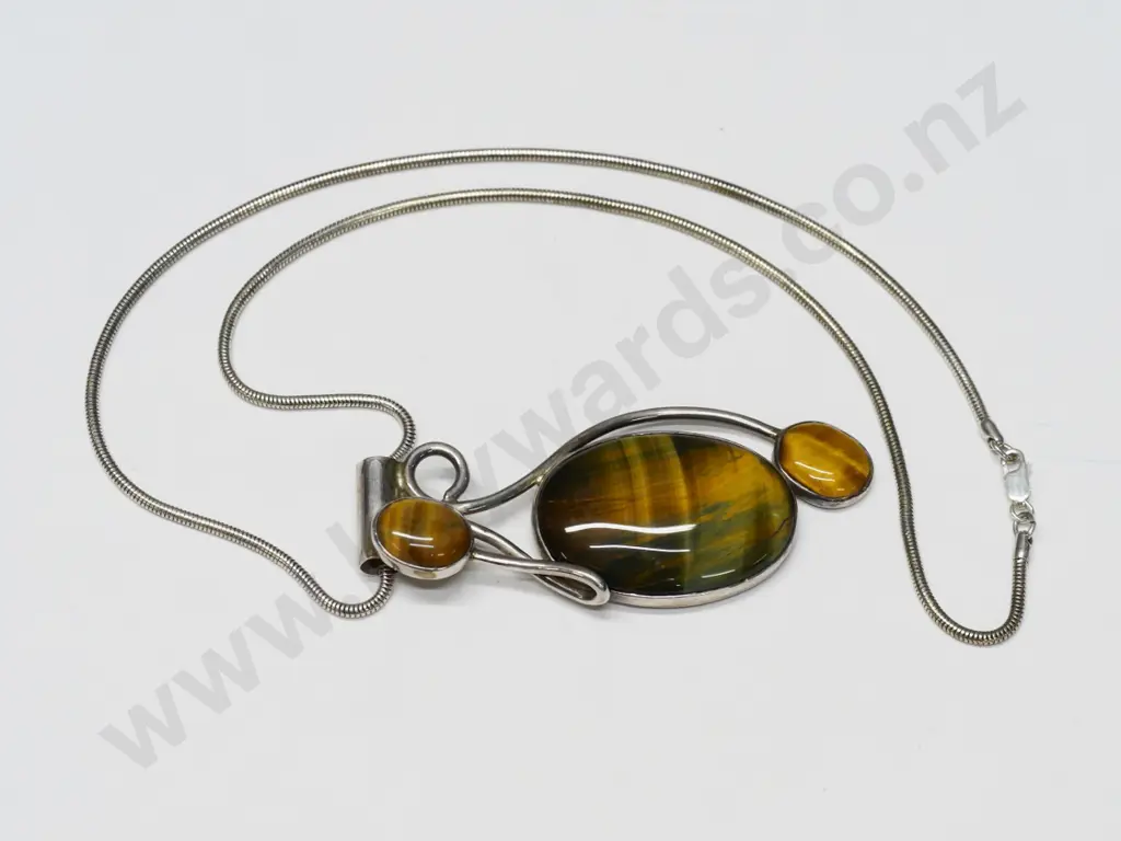 large tigers eye pendant stamped 925 Image 1++