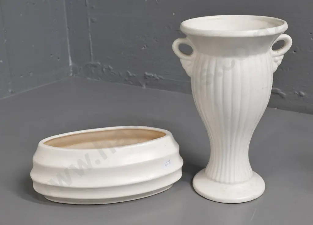 2 Crown Lynn vases - handled vase stamped 2082 or 2062 H-220 & a flower trough No. 77 with rust marks inside Image 1++