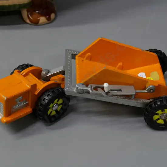 Fun Ho cast metal scraper/loader - stiff hinge L-300