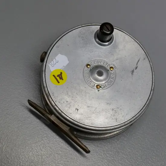 metal fishing reel - 1950s F. Steans & Co. Christchurch - Diameter 100