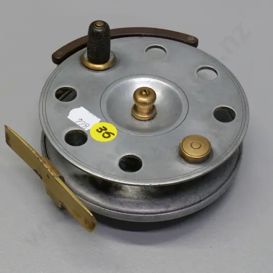 Wilkes vintage spinning reel circa 1930s. Diameter 120