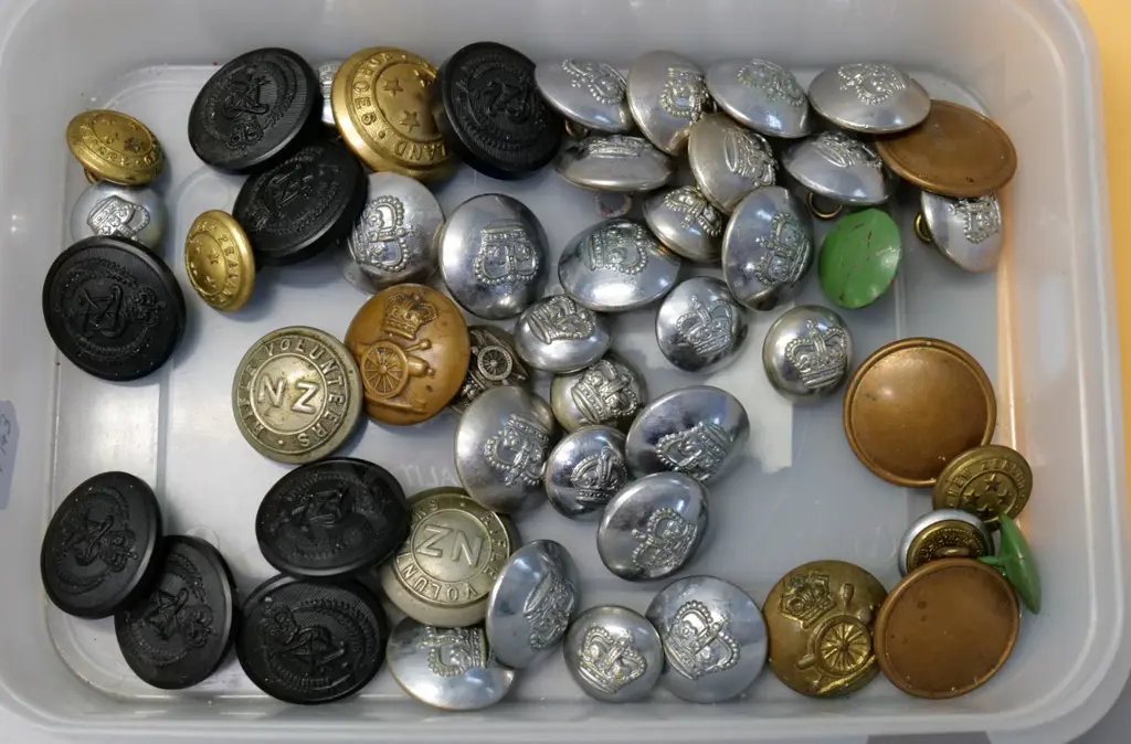 assorted military and other buttons, brass, chrome & black bakelite, includes New Zealand Rifle Volunteers & Forces Image 1++