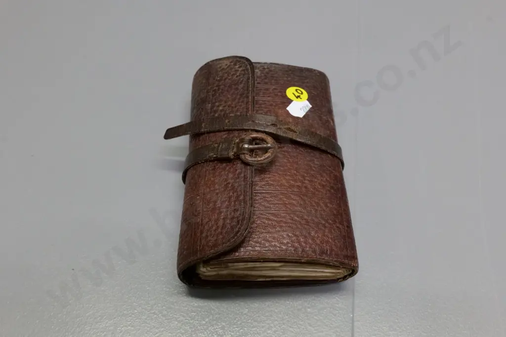 vintage fishing flies in leather wallet 100 x 150 Image 1++