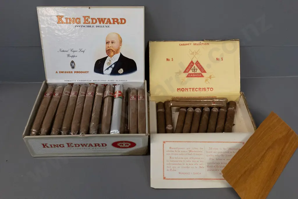 2 part boxes of cigars - Swisher King Edward and Monte Cristo Havana - some wrapped, condition unknown Image 1++
