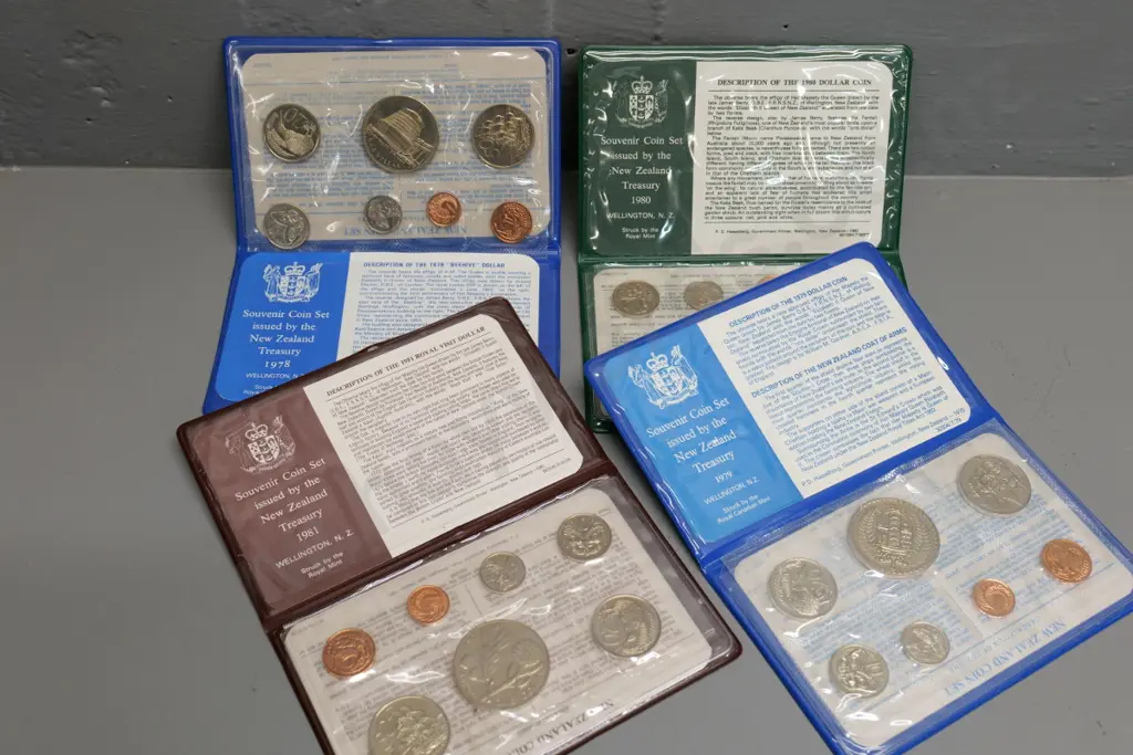 4 New Zealand collector's coin sets - 1978, 79, 80 & 81 Image 1++