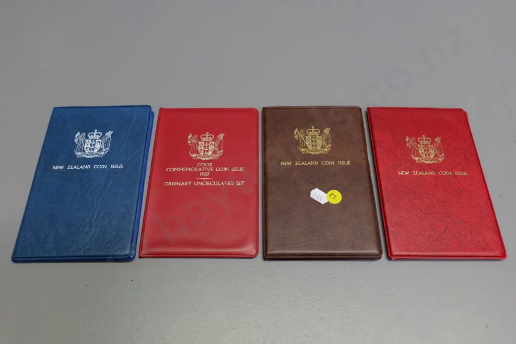 4 New Zealand collector's coin sets - 1969, 1973, 1979, 1981 Image 1++