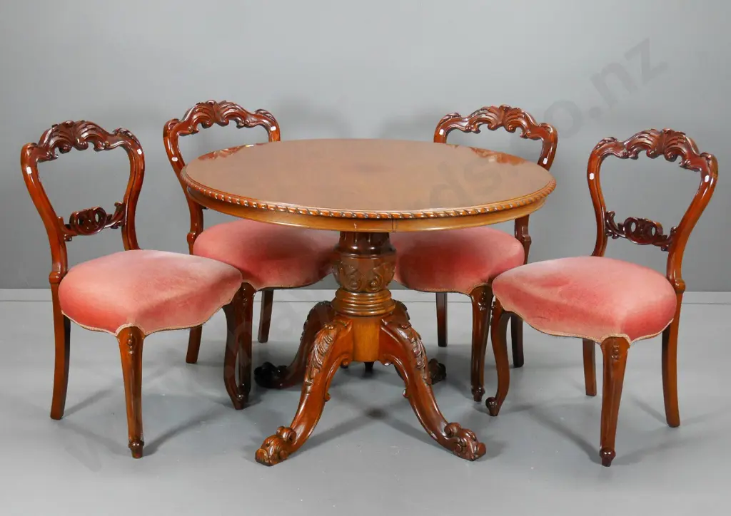 Victorian style rope-edged round table on heavily carved column base H780 D-1060 & 4 balloon carved back chairs Image 1++
