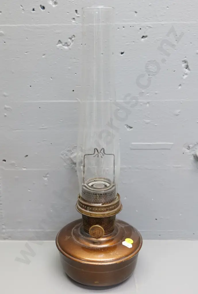 vintage Aladdin kerosene lamp with copper finish base, has chimney, no mantle H-460 Image 1++