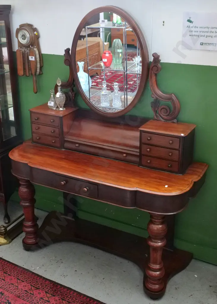 Victorian mahogany 8 drawer turned leg mirror back dresser H-1430 W-1190 D-500 Image 1++