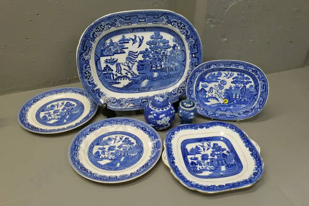 various English makes blue and white willow pattern china - large ashett 350 x 280 - and 2 prunus pattern cover pots Image 1++