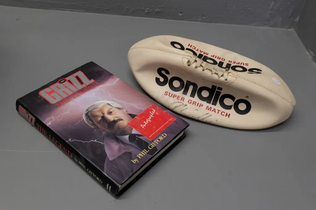 2 Alex Wylie signed items - rugby ball and autographed book 'Grizz' by Phil Gifford, 1991 Image 1++