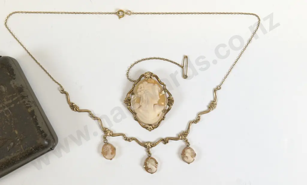 9ct cameo necklace & brooch stamped 9ct Image 1++