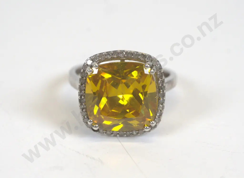 silver dress ring stamped 925 Image 1++