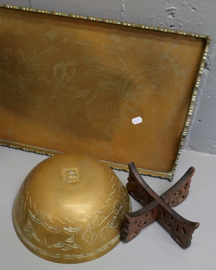 brass items - tray L-400 W-250, bowl on wooden stand, beaker and 3 vases Image 1++