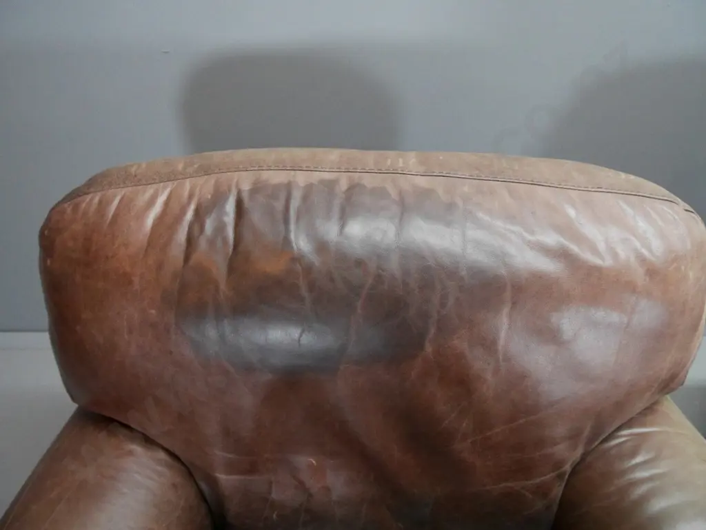 Natuzzi antiqued finish brown leather lounge suite with 2-seater H900 W1680 D1020, armchair & foot-stool - some fading Image 1++
