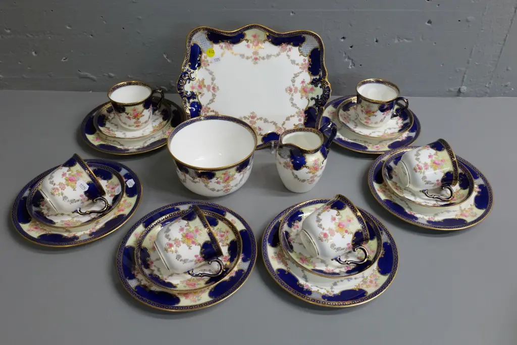 Bisto pink rose, cobalt and gold 21-piece tea set Image 1++