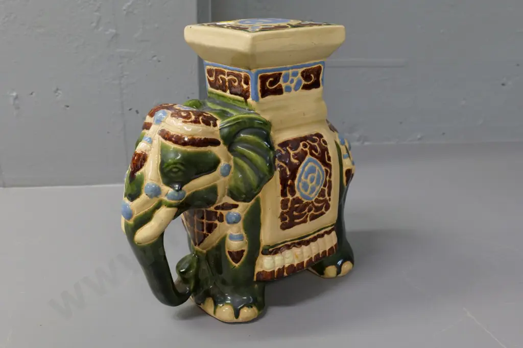 small Asian porcelain elephant plant stand H-290 L-280 Image 1++