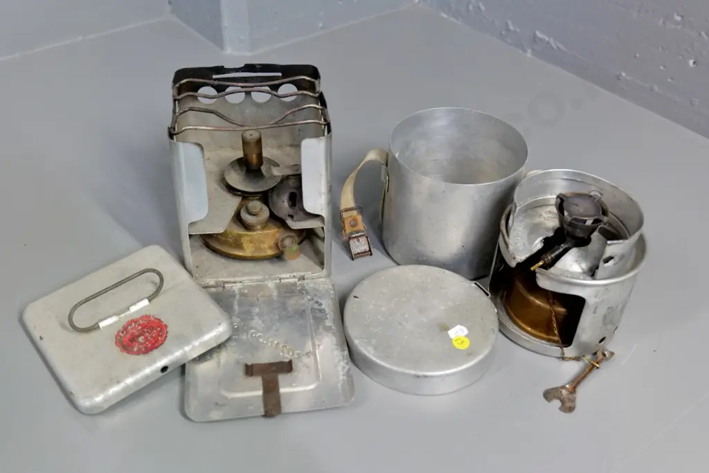 2 vintage aluminium camping stoves - Monitor British Made H180 W130 D130 & Primus Sweden Image 1++