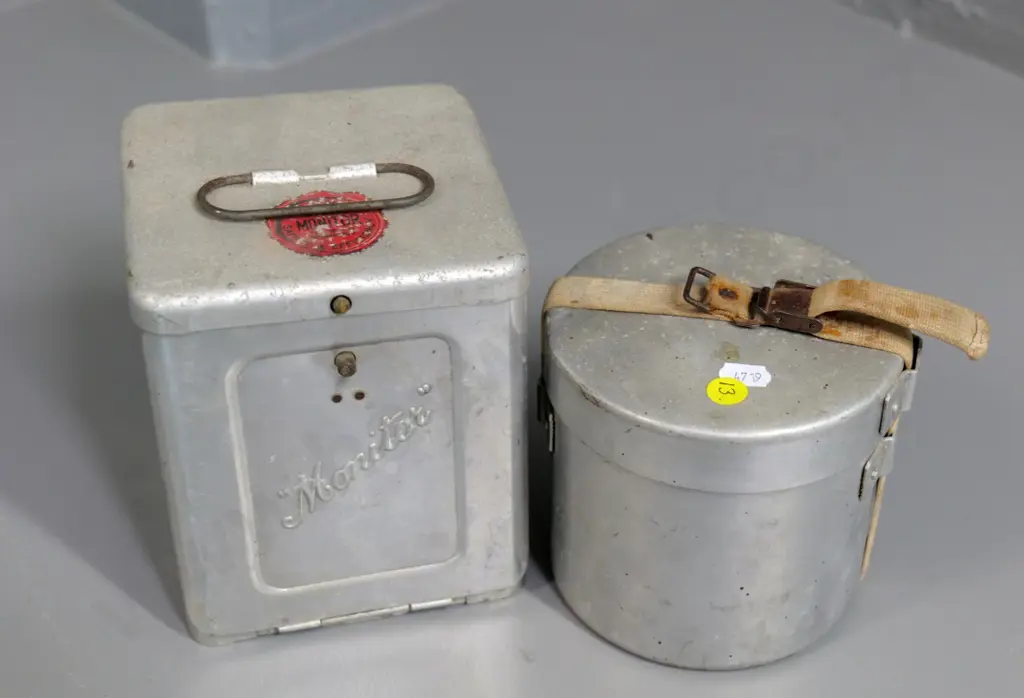 2 vintage aluminium camping stoves - Monitor British Made H180 W130 D130 & Primus Sweden Image 1++