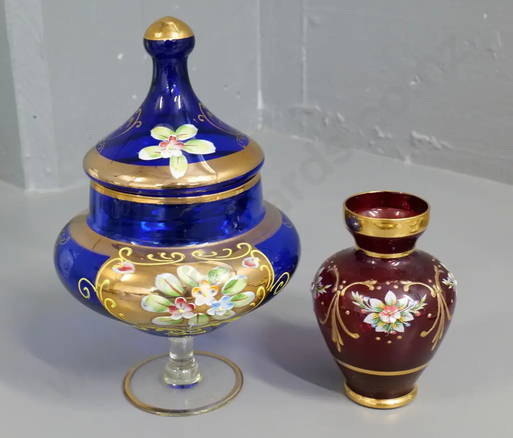 2 Venetian style glass items - blue lidded footed bowl H-250 and a red vase Image 1++