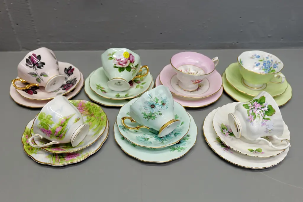 7 English china trios - 6 Royal Albert and 1 Hammersley Image 1++