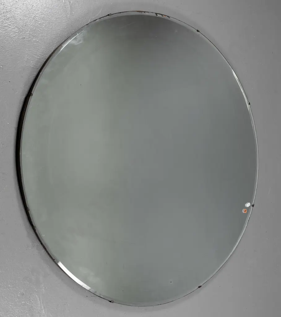 large bevelled edged circular wall mirror, very slight de-silvering Diam-910 Image 1++