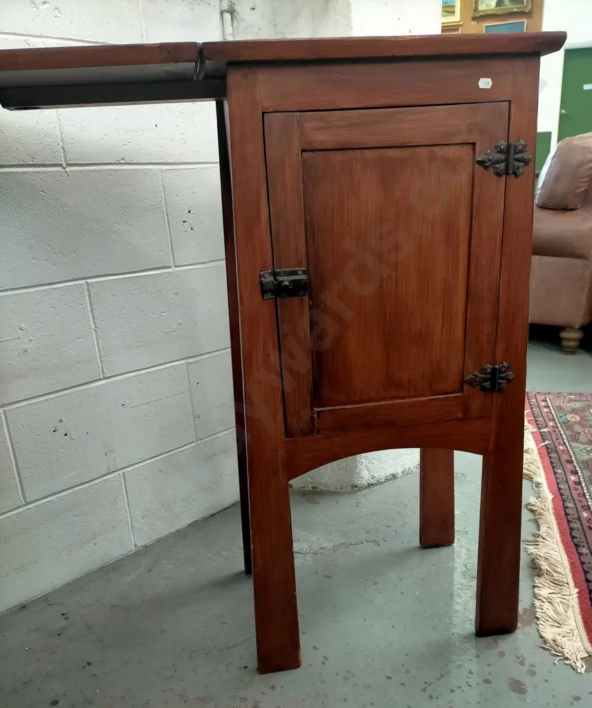 pot cupboard with fold out top (cracks to top) H-920 W-880 D-340 Image 1++