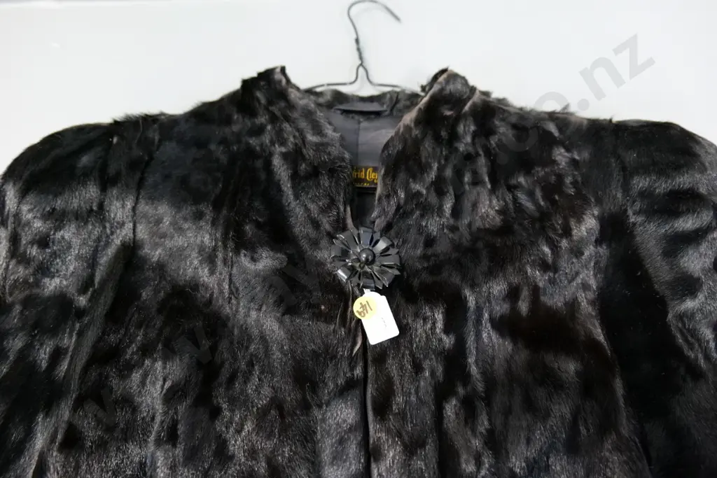 black fur short cape with metal clasp - marked Wilfred Clement Montreal Canada Image 1++