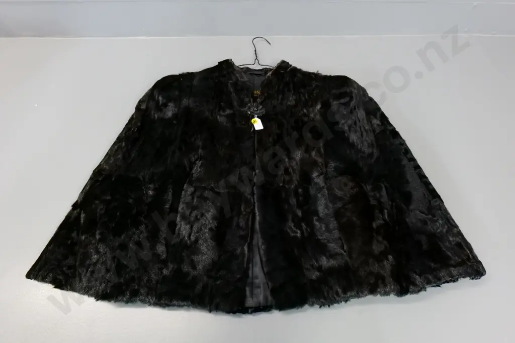 black fur short cape with metal clasp - marked Wilfred Clement Montreal Canada Image 1++