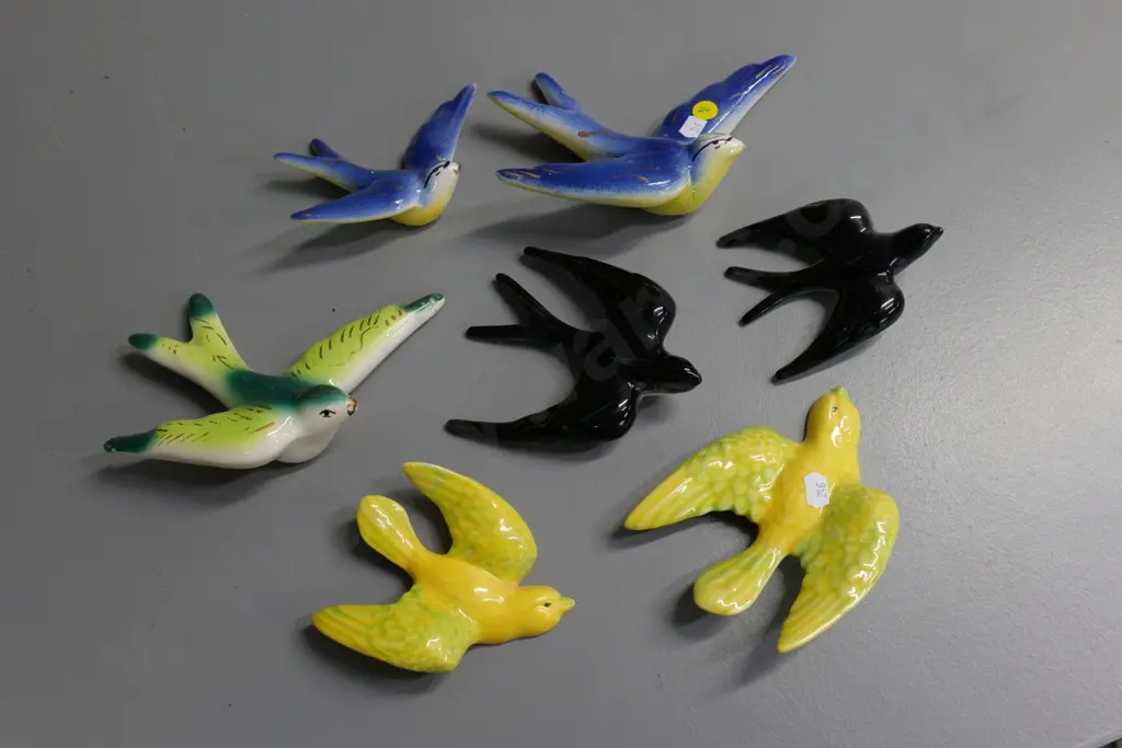 7 various porcelain wall hanging birds figures - one has chips - largest is L-190 Image 1++