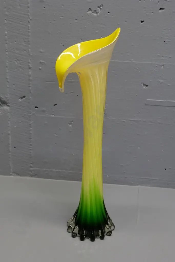 art glass jack-in-the-pulpit vase - yellow & green with clear base H-400 Image 1++
