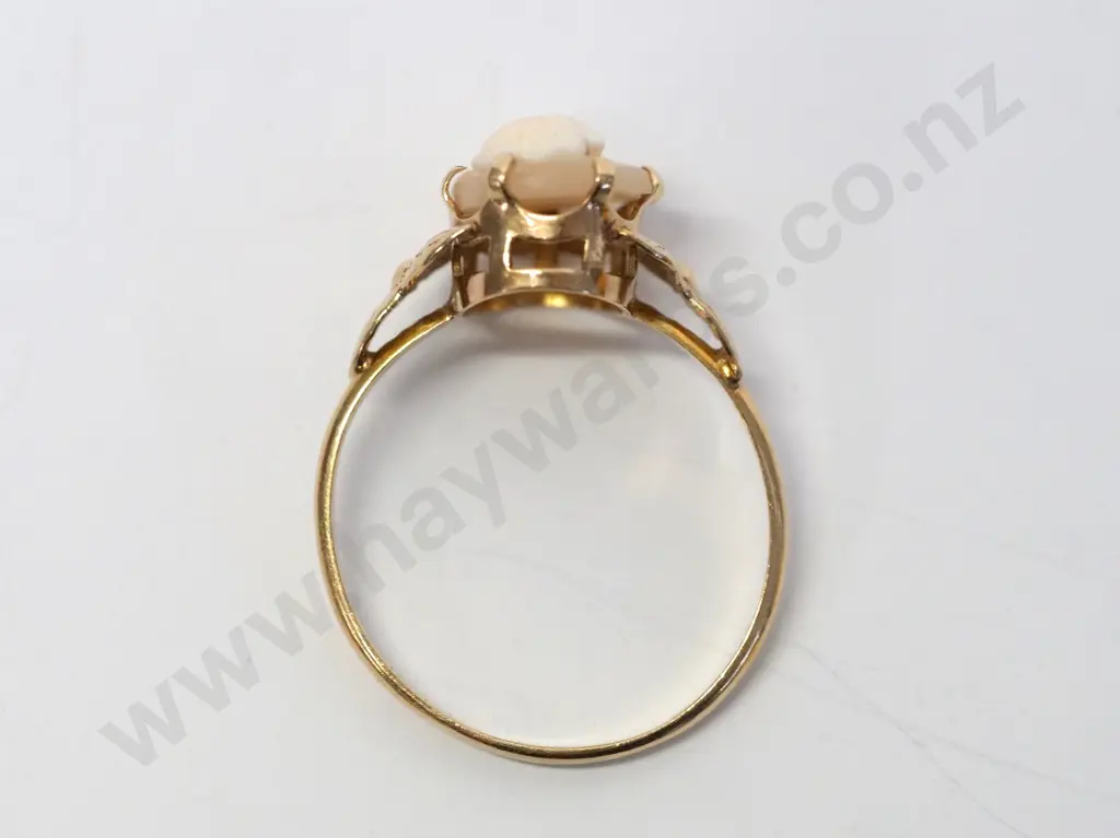 cameo ring stamped 10ct Image 1++