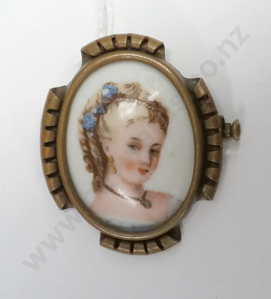 Limoges brooch Image 1++