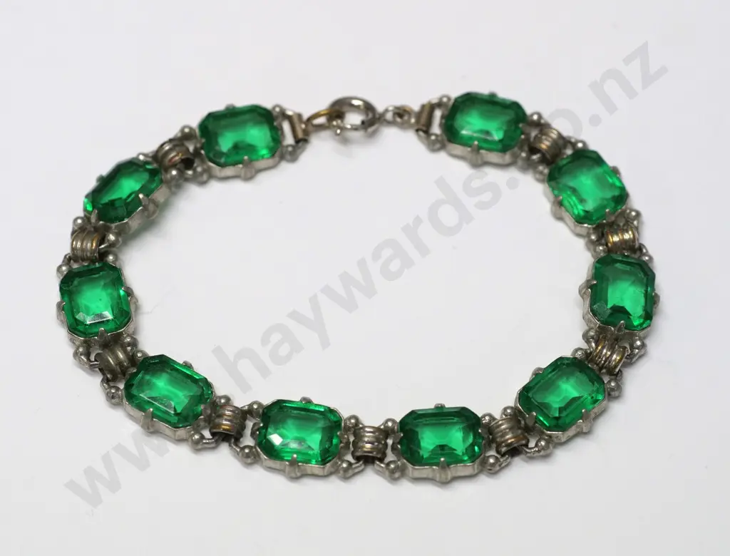 green costume bracelet Image 1++