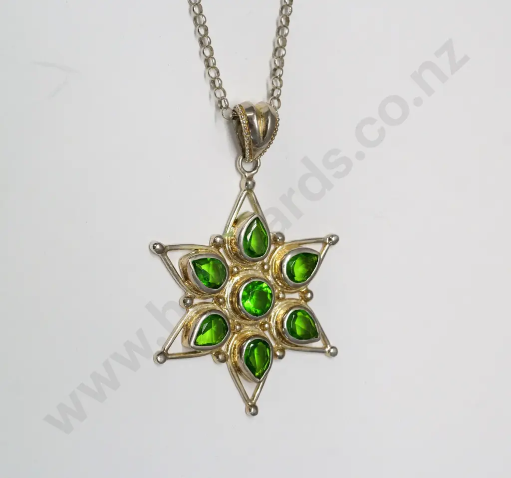 silver pendant with green stones stamped 925 Image 1++