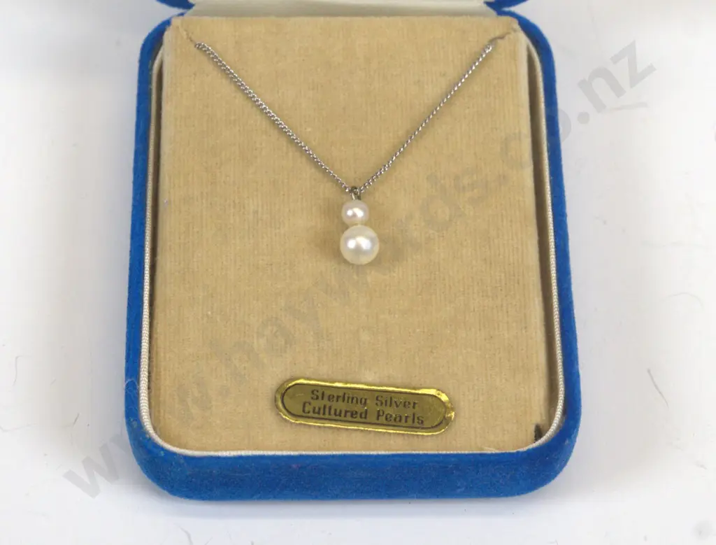 silver pearl necklace chain stamped 925 Image 1++