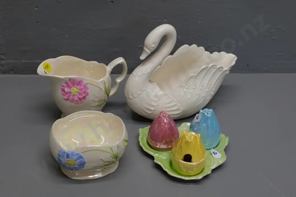 Royal Winton lustre cream & sugar, Maling lustre condiment set, and a PSJ swan vase H-150 L-200 Image 1++