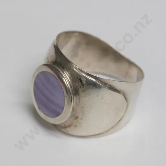 silver ring stamped 925