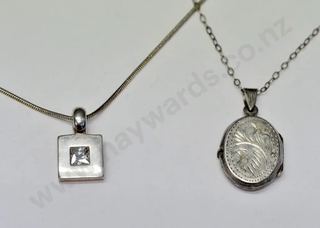 silver locket stamped 925 & cz pendant no mark Image 1++