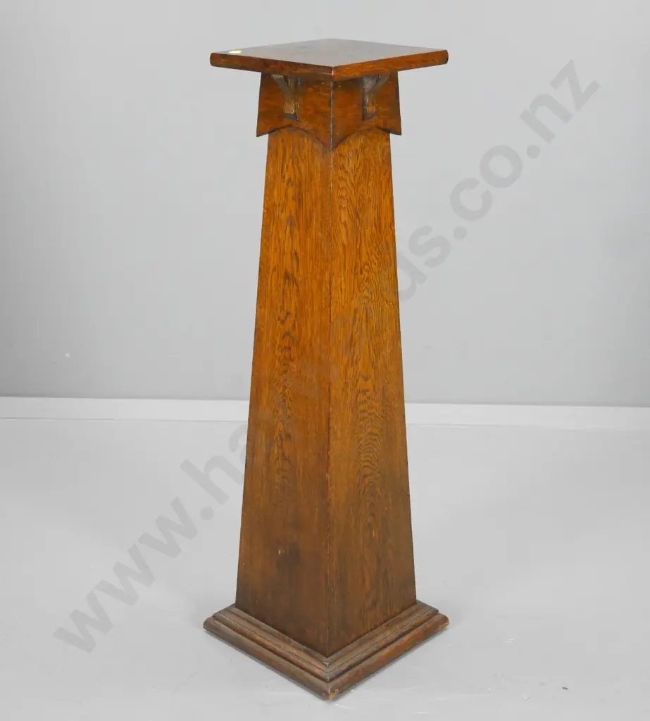 deco oak indoor plant or display stand - polish on top needs attention H-940 W-290 D-290 at base Image 1++