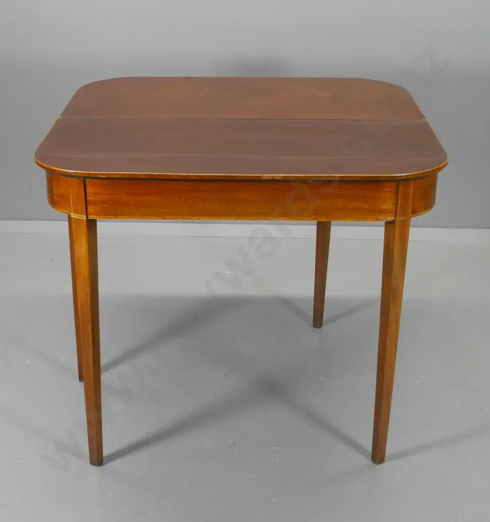 Victorian mahogany flip top supper table w/marquetry detail, legs a bit shaky, splitting to top H750 W-920 D-900 open Image 1++