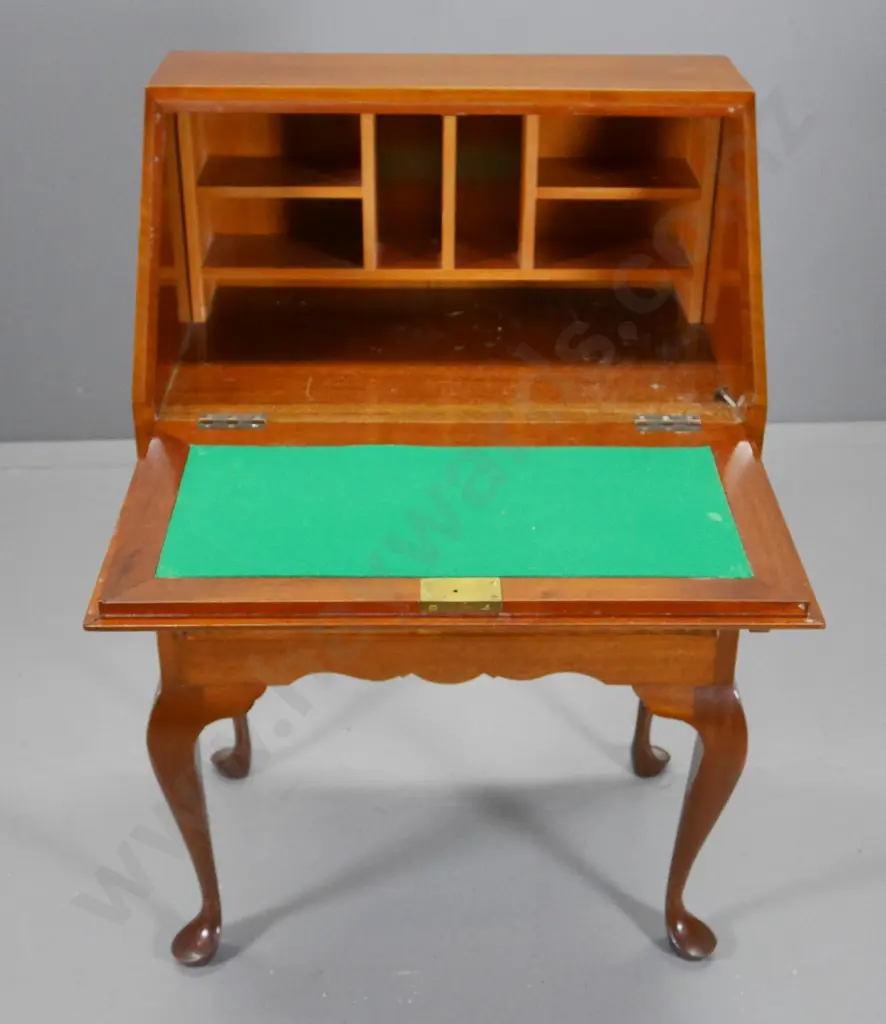 mahogany & burr walnut 2-drawer drop-front bureau, locking with key, some marks on top H980 W630 D410 Image 1++
