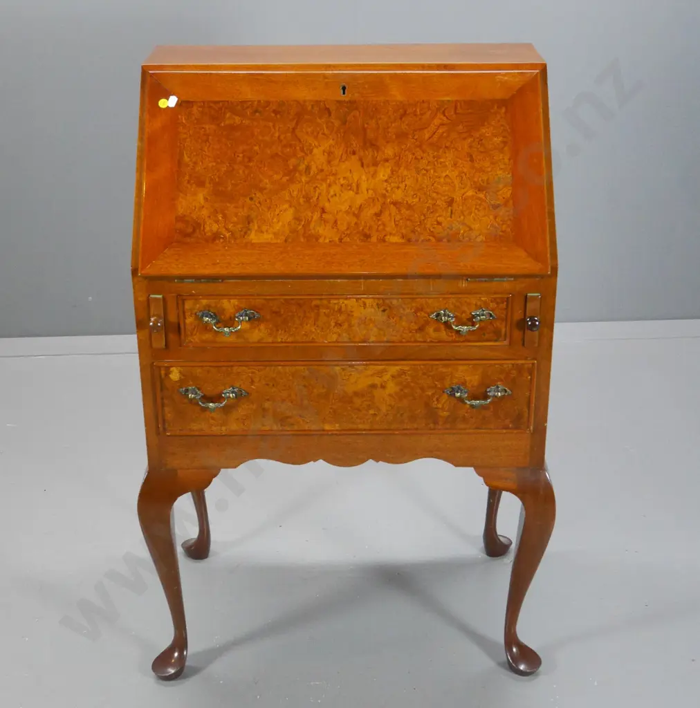 mahogany & burr walnut 2-drawer drop-front bureau, locking with key, some marks on top H980 W630 D410 Image 1++
