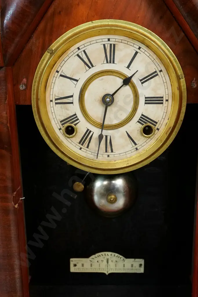 vintage wood-cased Ansonia mantel clock with key H-510 W-300 Image 1++