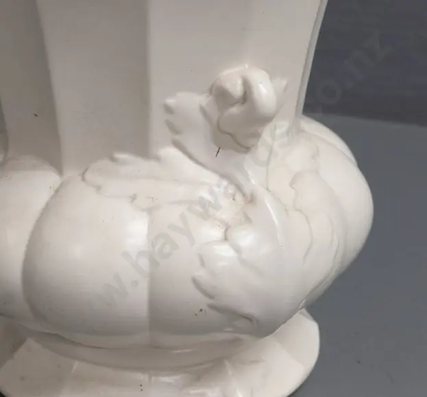 Crown Lynn cream glaze urn vase H-175 W-165 Image 1++