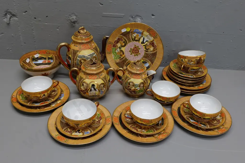 'SSC' Japanese tea set and coffee pot - 7 cups, 8 saucers, lidded cream and sugar, etc. Image 1++